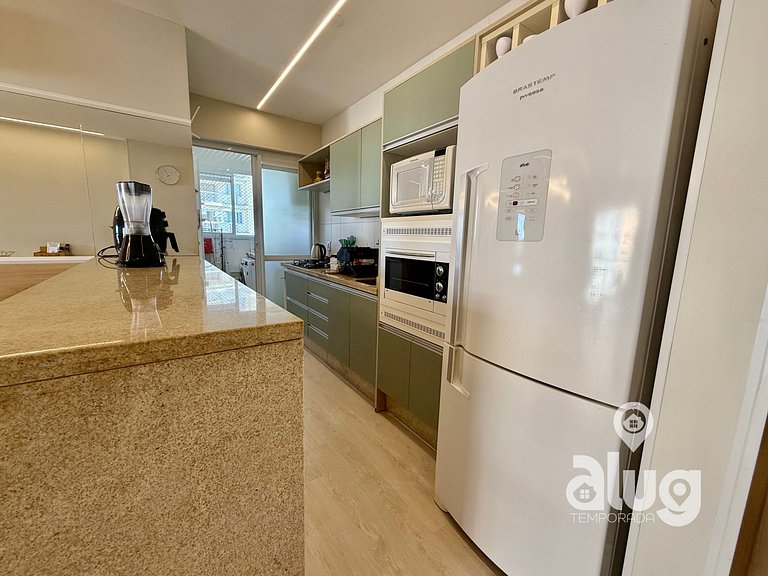 N4405 Vista Mar Piscina e Beto Carrero