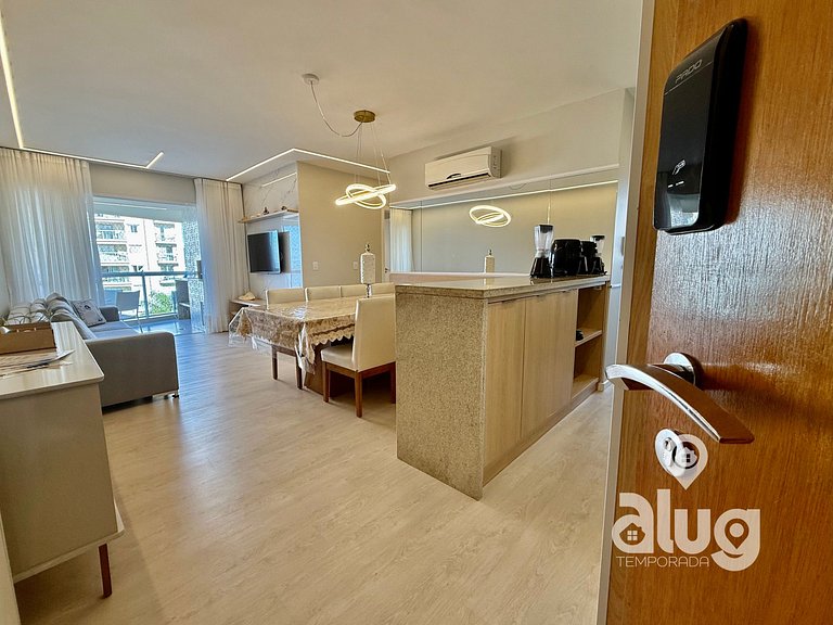 N4405 Vista Mar Piscina e Beto Carrero