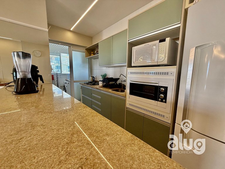 N4405 Vista Mar Piscina e Beto Carrero