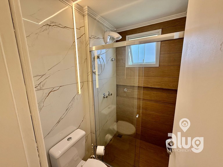 N4405 Vista Mar Piscina e Beto Carrero