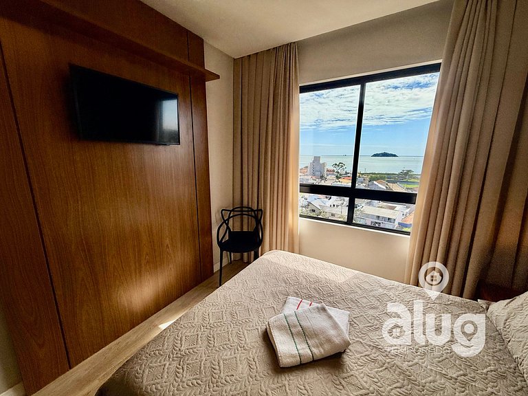 Beto Carrero | Vista Mar e Piscina Rooftop Safira